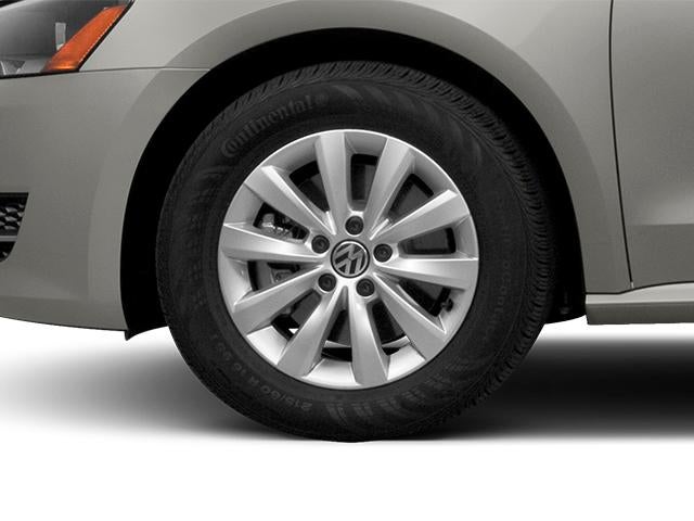 2014 Volkswagen Passat 4dr Sdn 1.8T Manual SE PZEV
