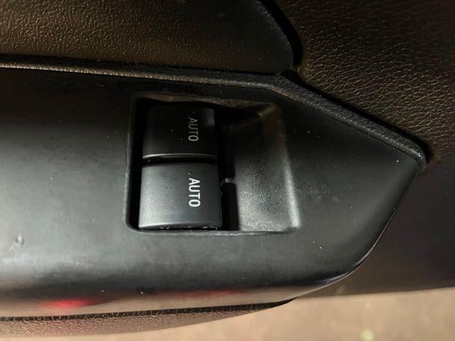 2014 Ford Mustang 2dr Cpe V6