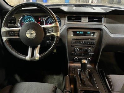 2014 Ford Mustang 2dr Cpe V6