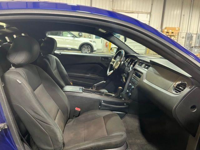2014 Ford Mustang 2dr Cpe V6