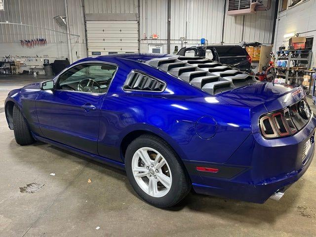 2014 Ford Mustang 2dr Cpe V6