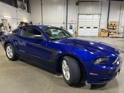 2014 Ford Mustang 2dr Cpe V6