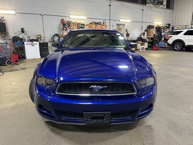 2014 Ford Mustang 2dr Cpe V6