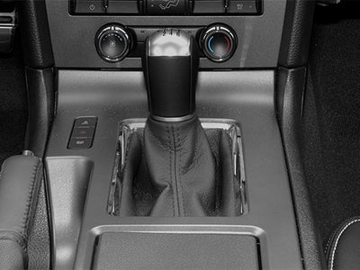 2014 Ford Mustang 2dr Cpe V6