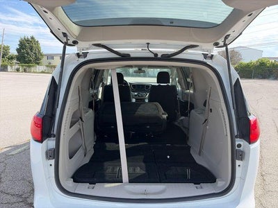2018 Chrysler Pacifica L FWD