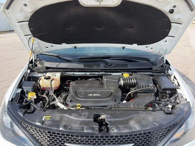 2018 Chrysler Pacifica L FWD