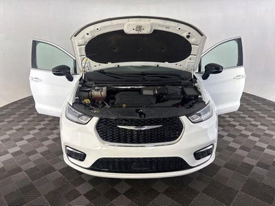 2024 Chrysler Pacifica Touring L FWD