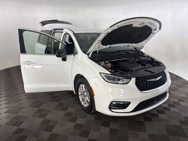 2024 Chrysler Pacifica Touring L FWD
