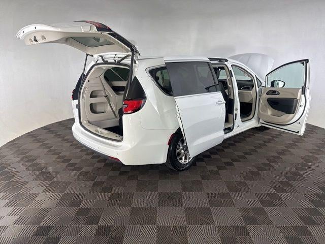 2024 Chrysler Pacifica Touring L FWD