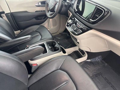 2024 Chrysler Pacifica Touring L FWD