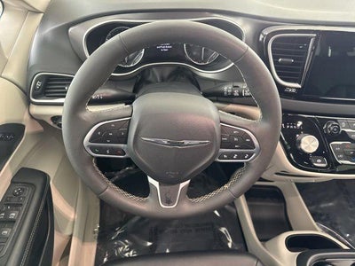 2024 Chrysler Pacifica Touring L FWD