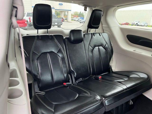 2023 Chrysler Pacifica Touring L FWD