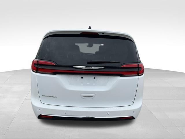 2023 Chrysler Pacifica Touring L FWD