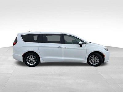 2023 Chrysler Pacifica Touring L FWD