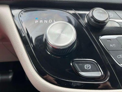 2019 Chrysler Pacifica Touring L FWD