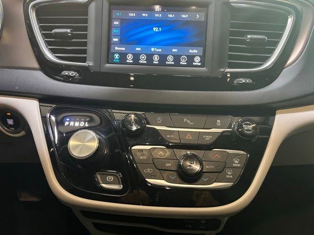 2023 Chrysler Pacifica Touring L FWD