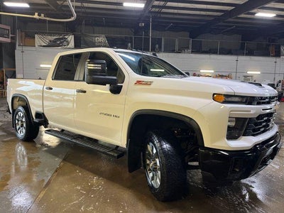 2024 Chevrolet Silverado 2500 HD Crew Cab Standard Box 4-Wheel Drive Custom