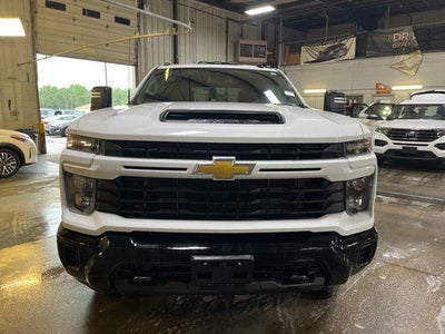 2024 Chevrolet Silverado 2500 HD Crew Cab Standard Box 4-Wheel Drive Custom