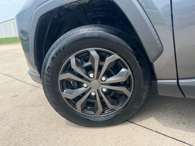 2019 Toyota RAV4 LE AWD (Natl)