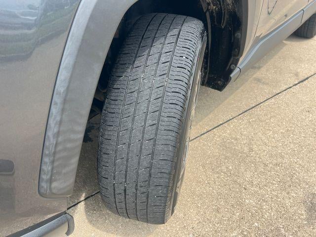 2019 Toyota RAV4 LE AWD (Natl)