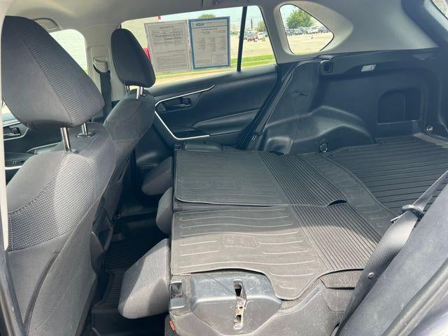 2019 Toyota RAV4 LE AWD (Natl)