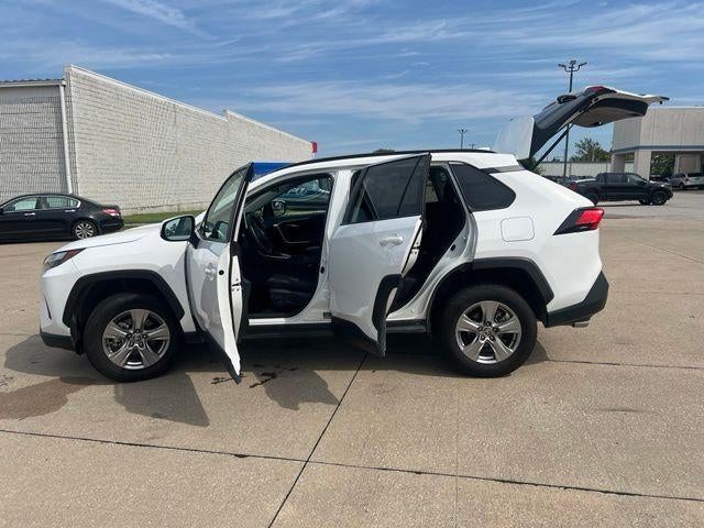 2025 Toyota RAV4 XLE FWD (GS)