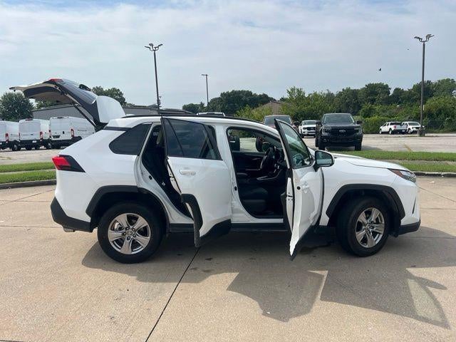 2025 Toyota RAV4 XLE FWD (GS)