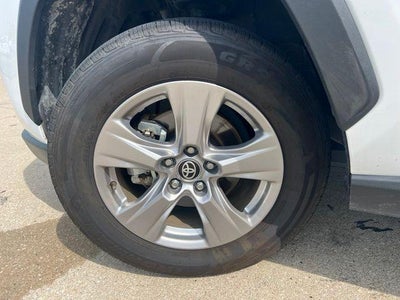2025 Toyota RAV4 XLE FWD (GS)