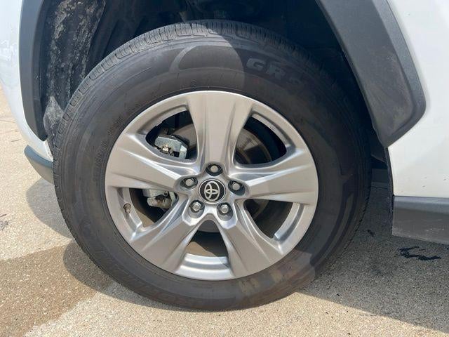 2025 Toyota RAV4 XLE FWD (GS)