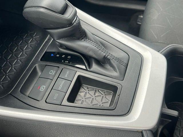 2025 Toyota RAV4 XLE FWD (GS)
