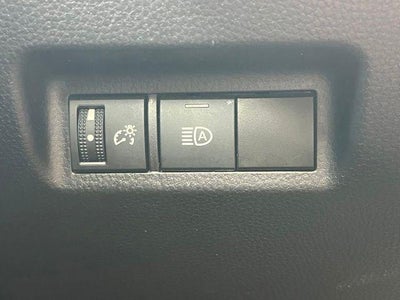 2025 Toyota RAV4 XLE FWD (GS)