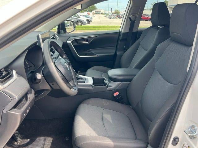 2025 Toyota RAV4 XLE FWD (GS)