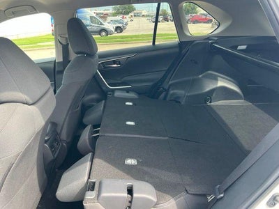 2025 Toyota RAV4 XLE FWD (GS)