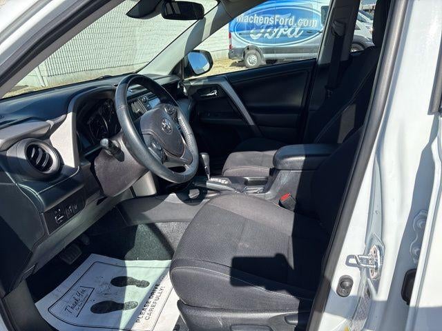 2018 Toyota RAV4 XLE FWD (GS)