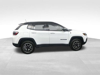 2026 Jeep Compass Trailhawk 4x4 *Ltd Avail*