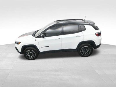 2026 Jeep Compass Trailhawk 4x4 *Ltd Avail*