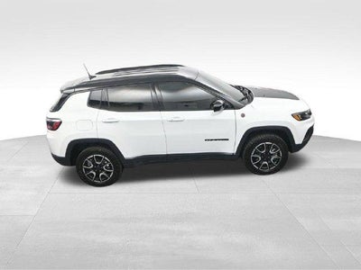 2026 Jeep Compass Trailhawk 4x4 *Ltd Avail*