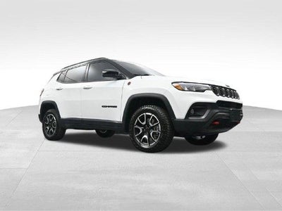 2026 Jeep Compass Trailhawk 4x4 *Ltd Avail*