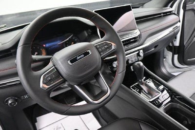 2026 Jeep Compass Trailhawk 4x4 *Ltd Avail*