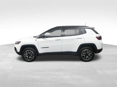 2026 Jeep Compass Trailhawk 4x4 *Ltd Avail*