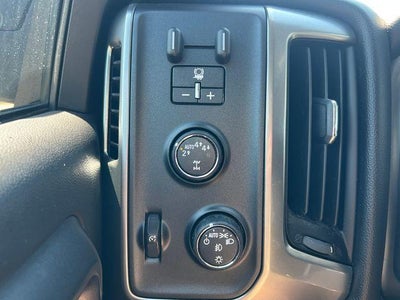 2017 Chevrolet Silverado 1500 Crew Cab Short Box 4-Wheel Drive LT Z71