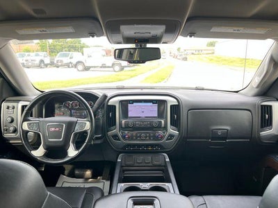 2017 GMC Sierra 1500 Crew Cab Short Box 4-Wheel Drive SLT