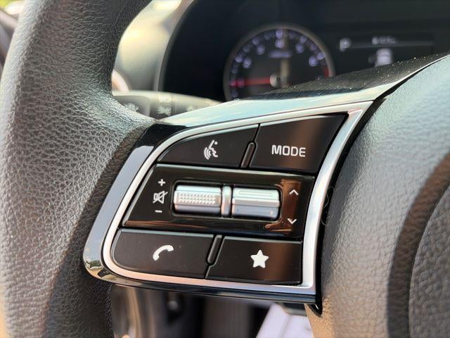 2024 Kia Forte LXS IVT