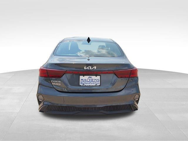 2024 Kia Forte LXS IVT