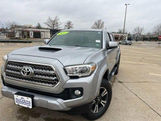 2017 Toyota Tacoma TRD Sport Double Cab 5' Bed V6 4x4 MT (Natl)