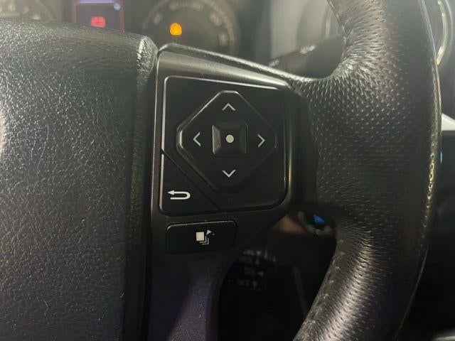 2017 Toyota Tacoma SR Double Cab 5' Bed V6 4x4 AT (GS)