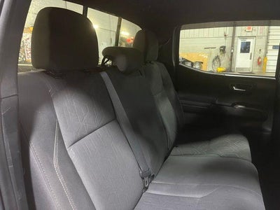 2017 Toyota Tacoma SR Double Cab 5' Bed V6 4x4 AT (GS)