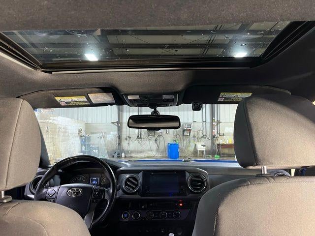 2017 Toyota Tacoma SR Double Cab 5' Bed V6 4x4 AT (GS)