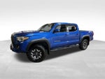 2017 Toyota Tacoma SR Double Cab 5' Bed V6 4x4 AT (GS)