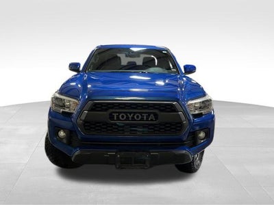 2017 Toyota Tacoma SR Double Cab 5' Bed V6 4x4 AT (GS)